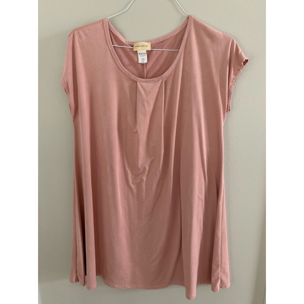 pink flowy dress